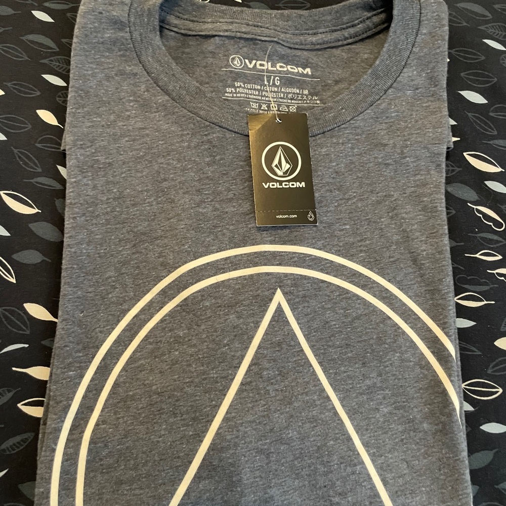 Volcom graphic T shirt